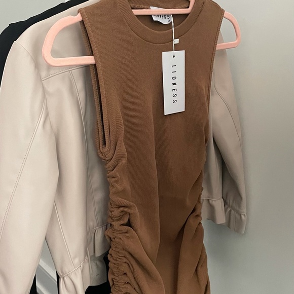 LIONESS ruched dress - Picture 3 of 3